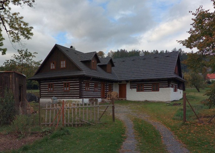 Podmoklany - rekonstrukce roubenky